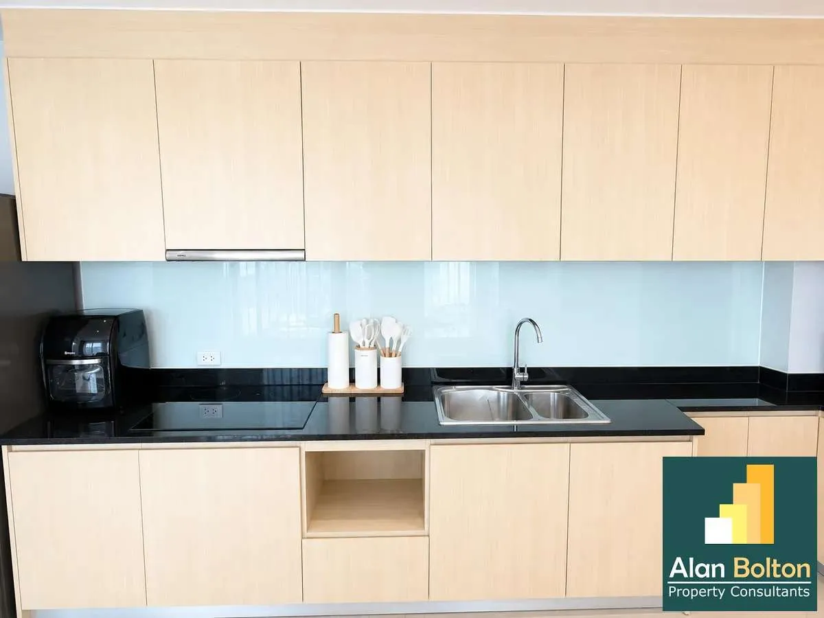 Spacious Two Bed Two-Bathroom Unit in Popular Jomtien Condo photo 9
