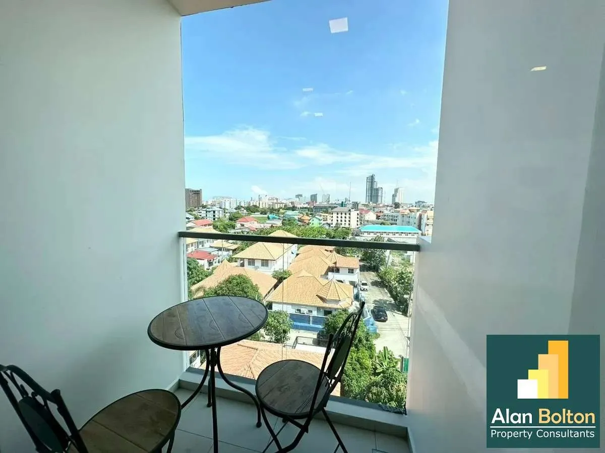 One Bedroom Condo For Sale in Arcadia Beach Rosort photo 4