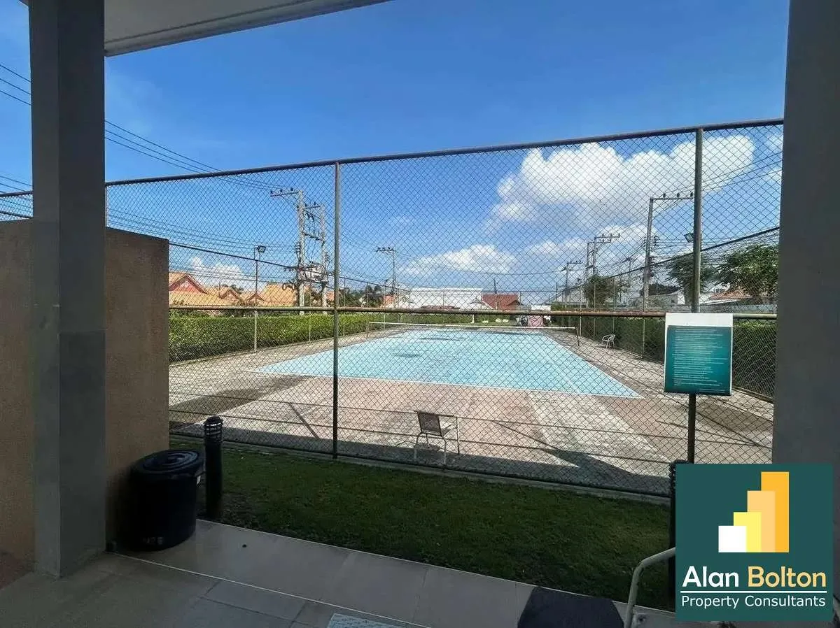 Three Bedroom Pool Villa with Separate Two Bedroom Guesthouse photo 4