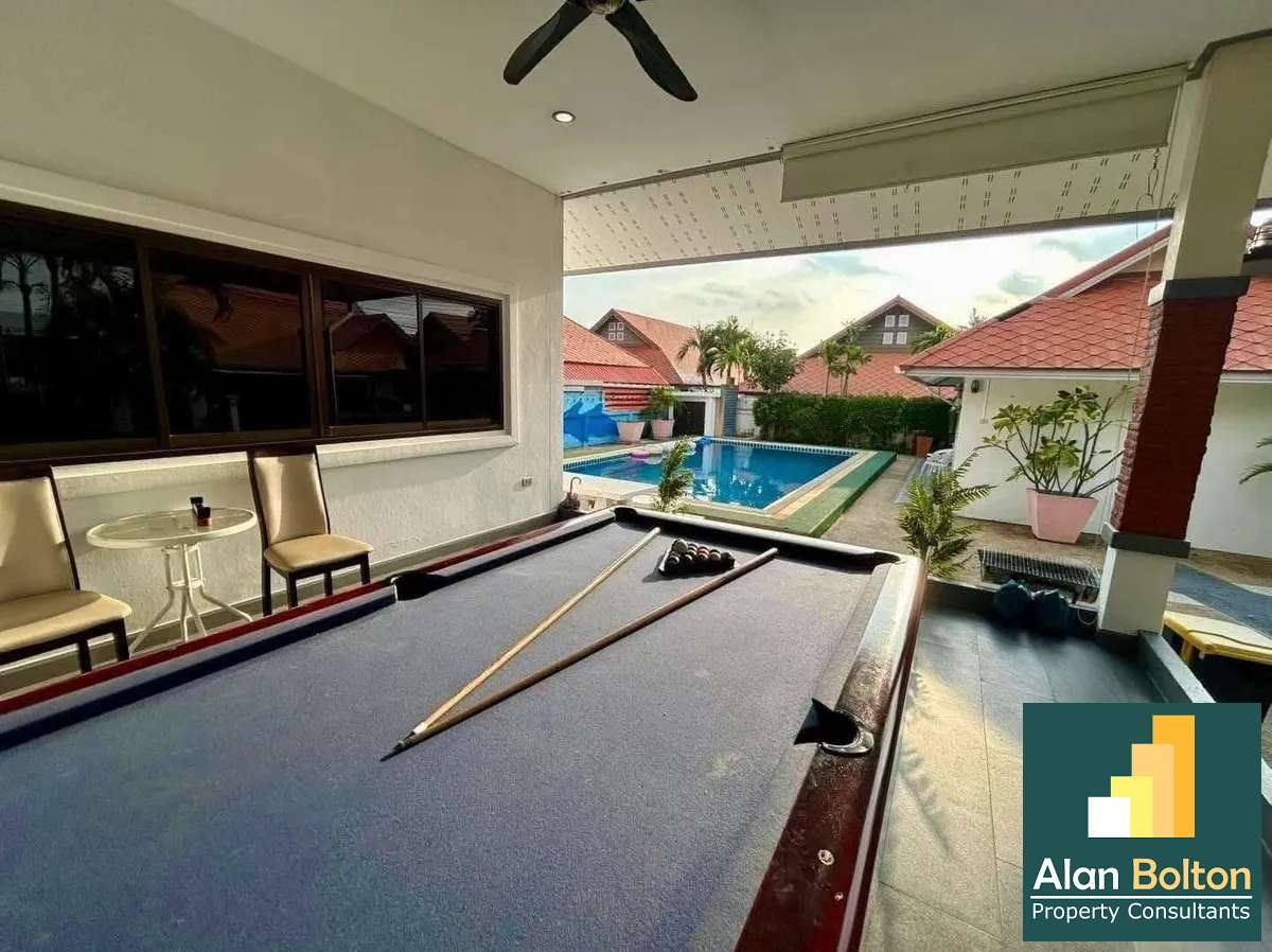 Three Bedroom Pool Villa with Separate Two Bedroom Guesthouse photo 7
