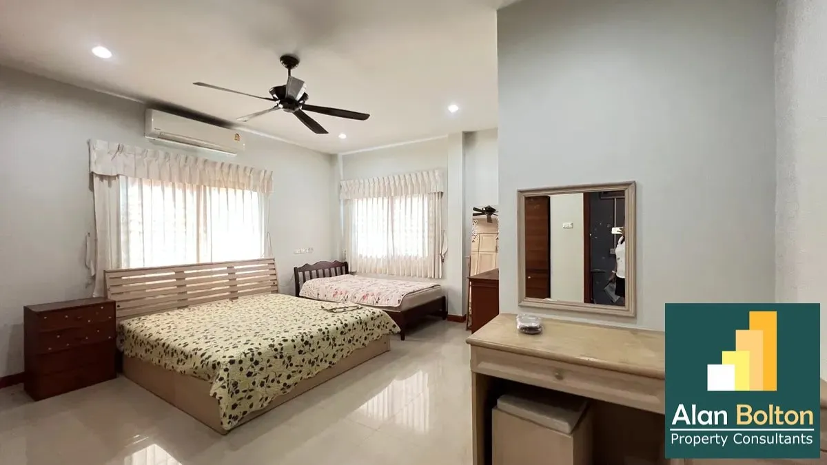 Pool villa 5 Bedrooms 6 Bathrooms in Mapprachan photo 4