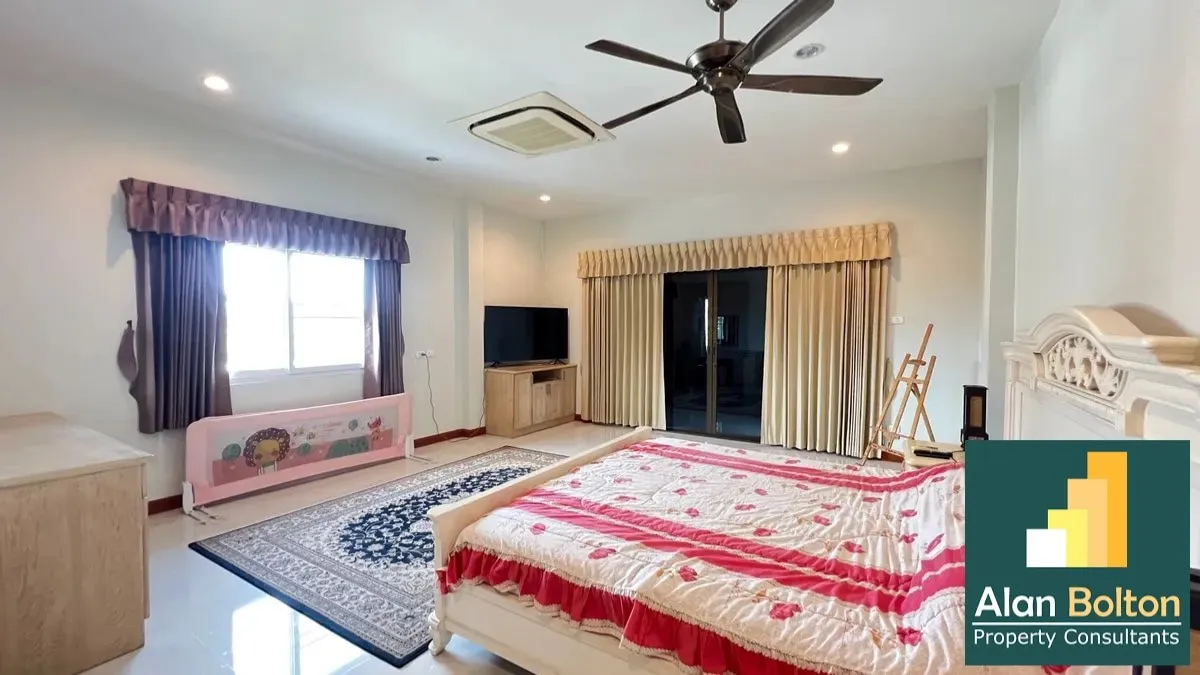 Pool villa 5 Bedrooms 6 Bathrooms in Mapprachan photo 8