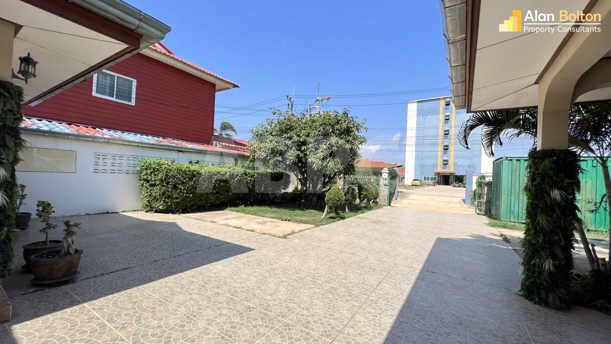 3 Bed 2 Bath in East Pattaya ABPC1233 photo 4