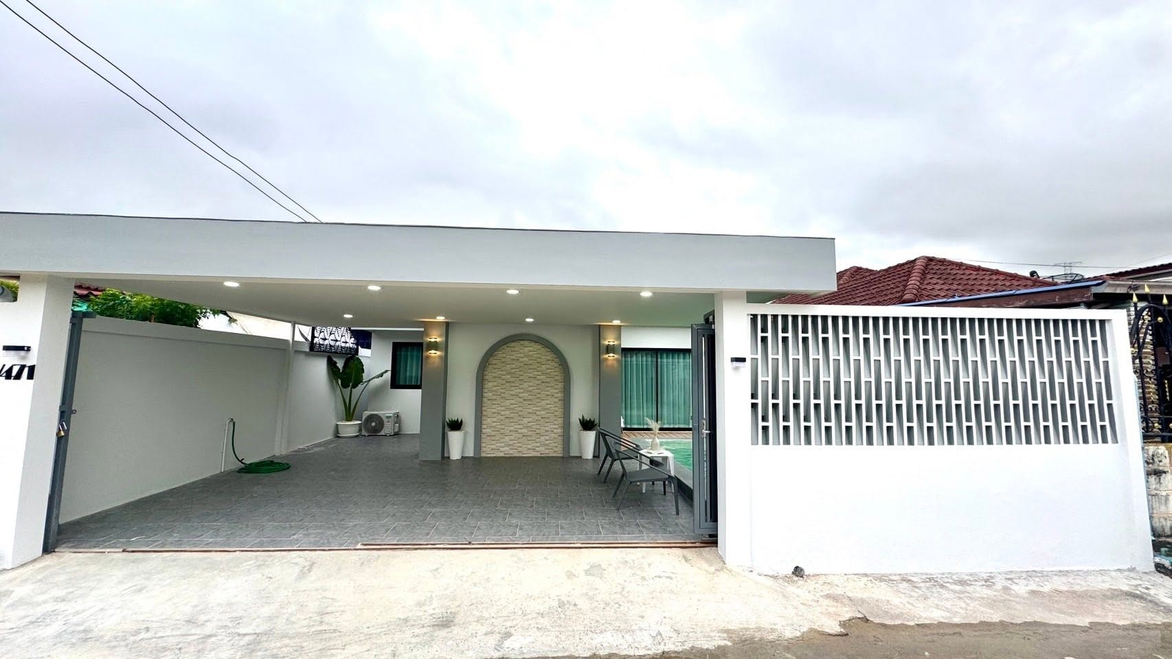 Newly Renovated Brand New 3 bedrooms 2 bathroom in East Pattaya for SALE photo 47