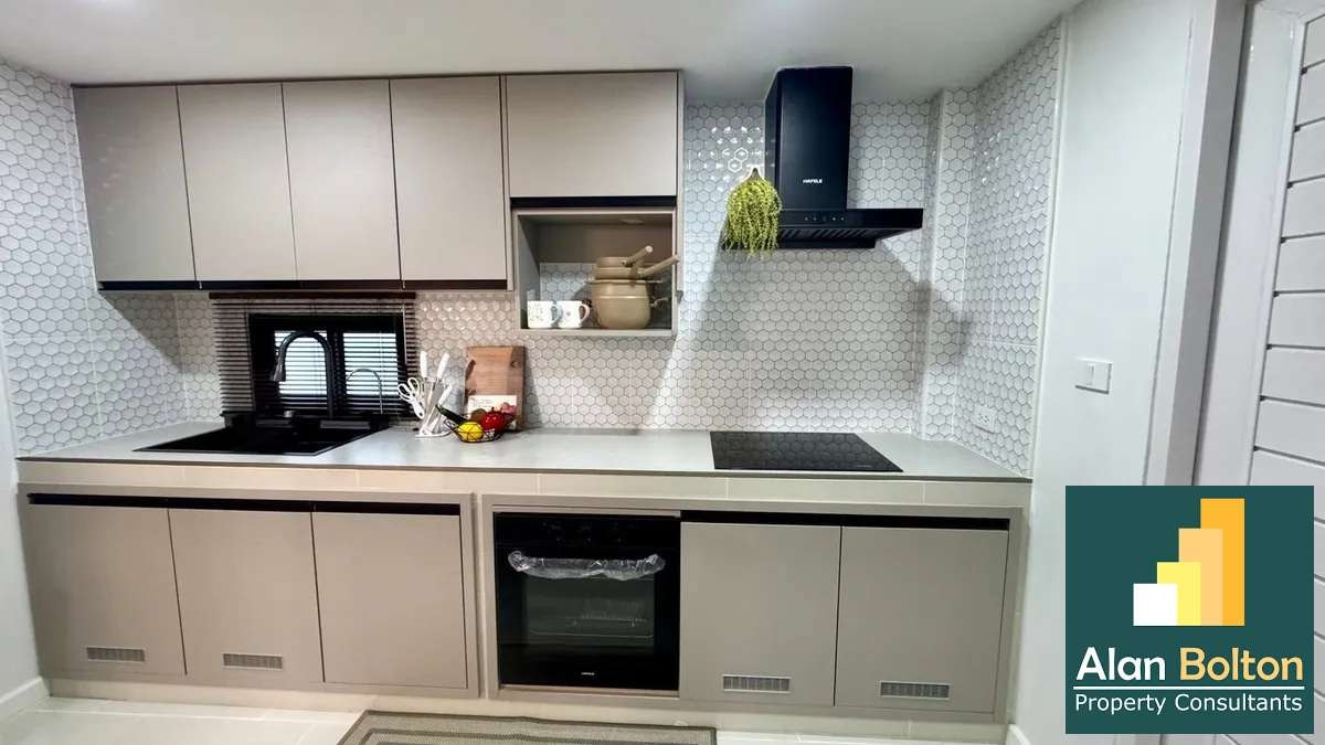 Newly Renovated Brand New 3 bedrooms 2 bathroom in East Pattaya for SALE photo 11