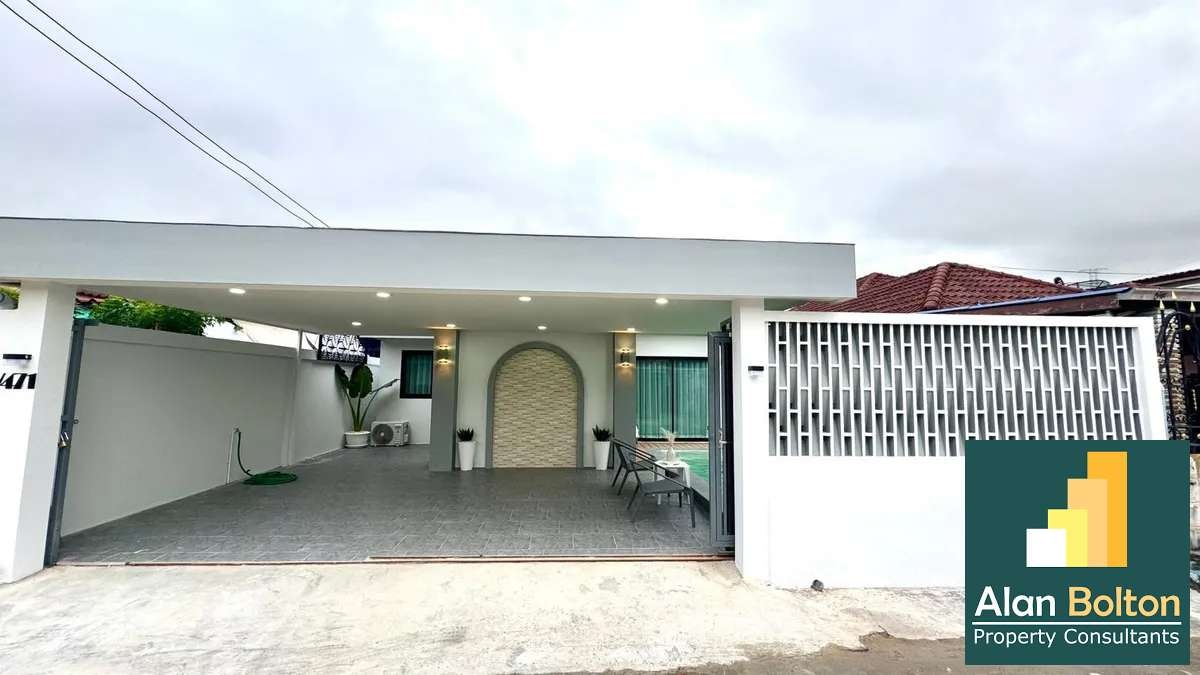 Newly Renovated Brand New 3 bedrooms 2 bathroom in East Pattaya for SALE photo 3
