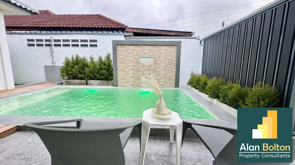 Newly Renovated Brand New 3 bedrooms 2 bathroom in East Pattaya for SALE photo 4