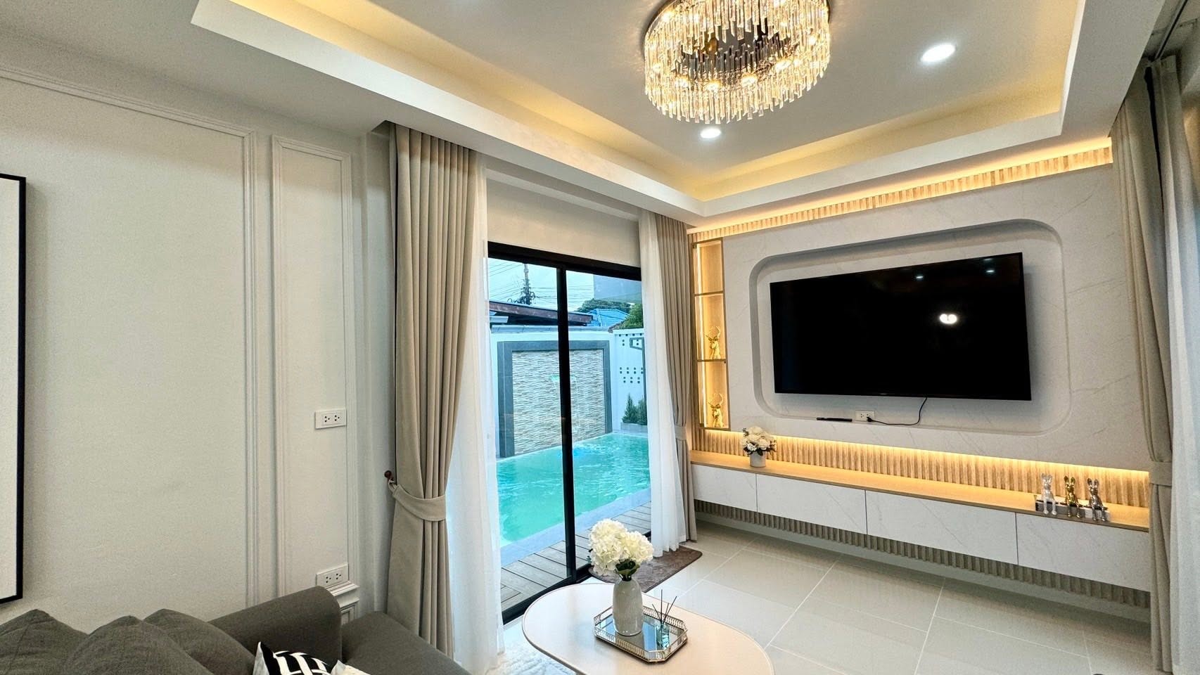 Luxury Brand New Pool Villa 4 bedrooms 6 bathrooms in Mabprachan Lake for SALE/RENT photo 63