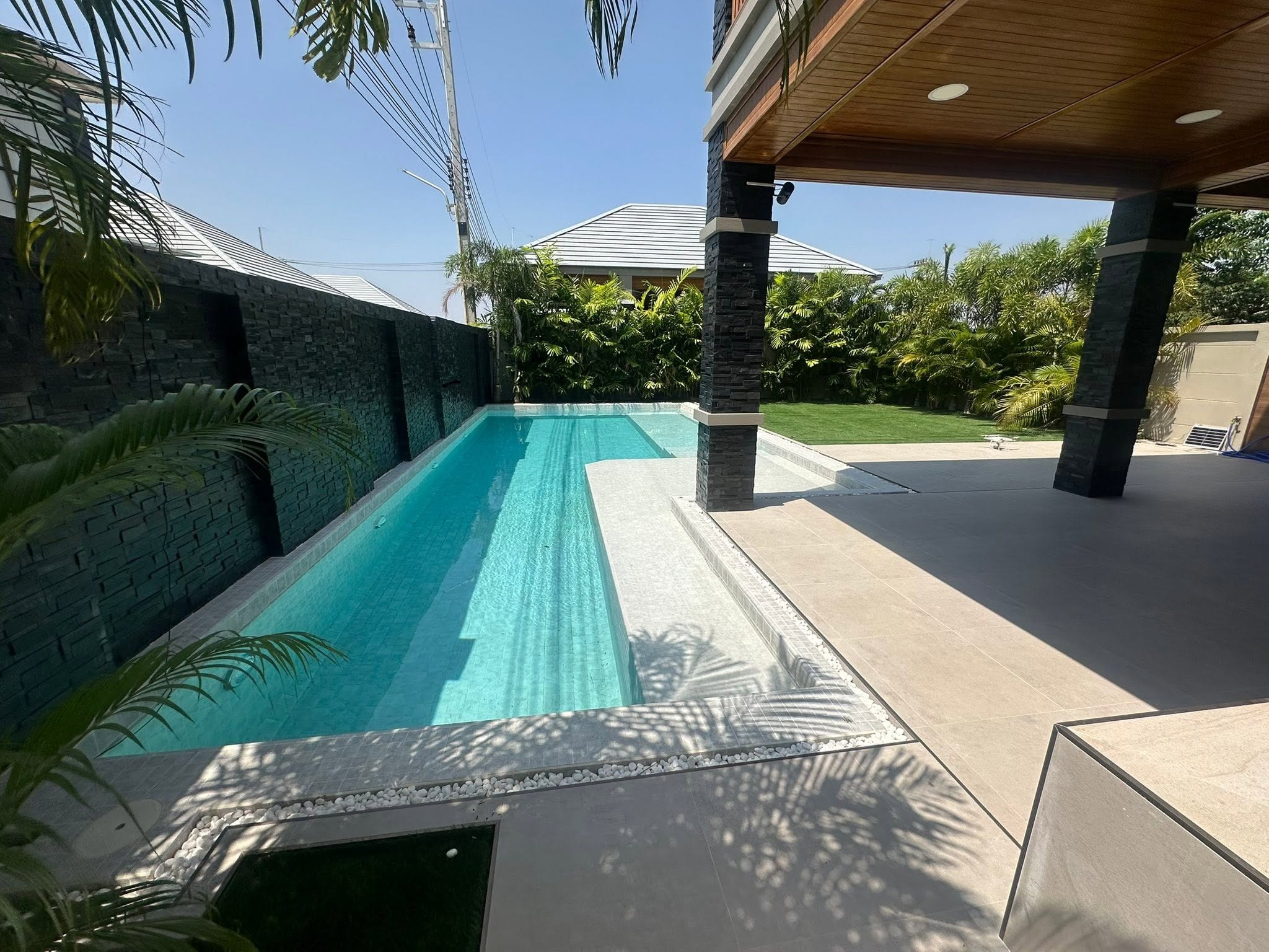 Luxury Brand New Pool Villa 4 bedrooms 6 bathrooms in Mabprachan Lake for SALE/RENT photo 87