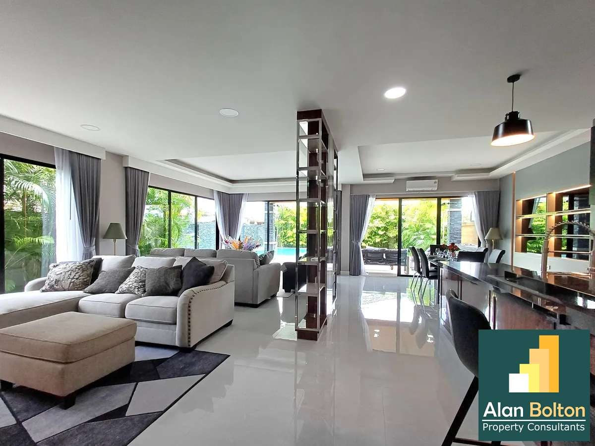 Luxury Brand New Pool Villa 4 bedrooms 6 bathrooms in Mabprachan Lake for SALE/RENT photo 12