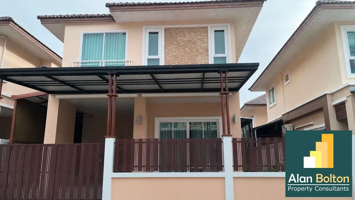 2 Storey House 3 Bedrooms 3 Bathrooms in East Pattaya photo 6