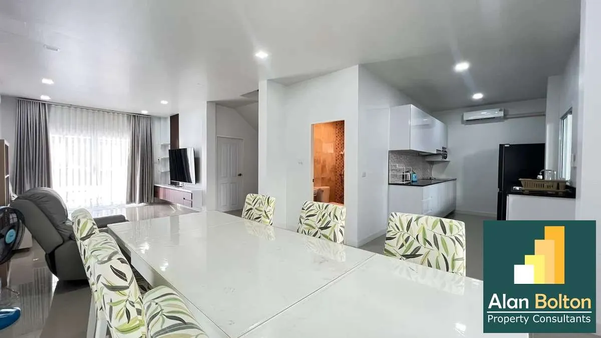 2 Storey House 3 Bedrooms 3 Bathrooms in East Pattaya photo 11
