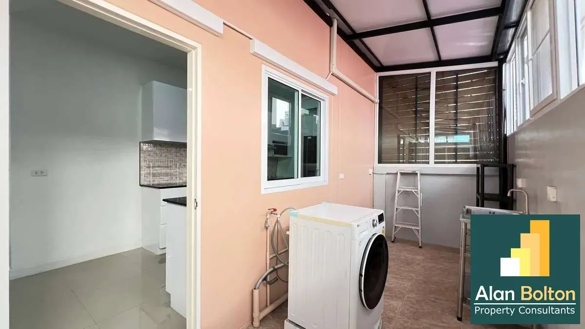2 Storey House 3 Bedrooms 3 Bathrooms in East Pattaya photo 21