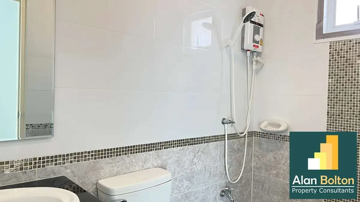 2 Storey House 3 Bedrooms 3 Bathrooms in East Pattaya photo 6