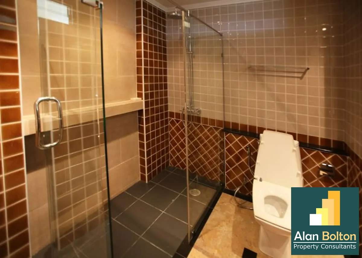 Large Studio Condo For Sale In Jomtien photo 12