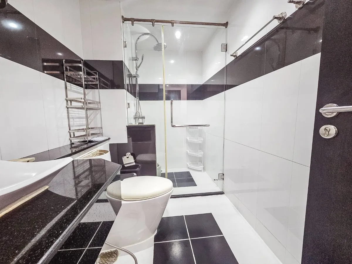 Studio in jomtien seven seas for rent photo 9