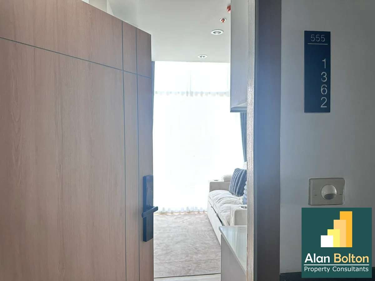 High floor Condo For Sale in Jomtien photo 3