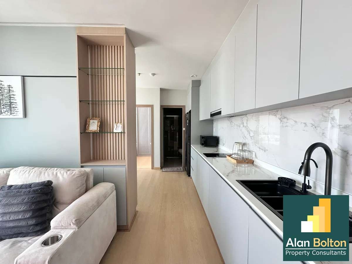 High floor Condo For Sale in Jomtien