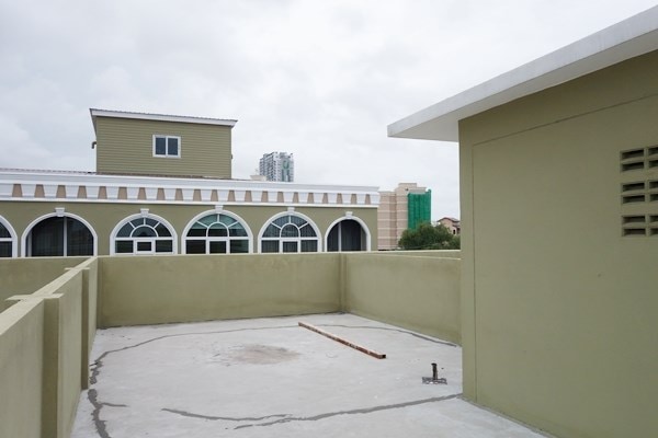 High floor Condo For Sale in Jomtien photo 24