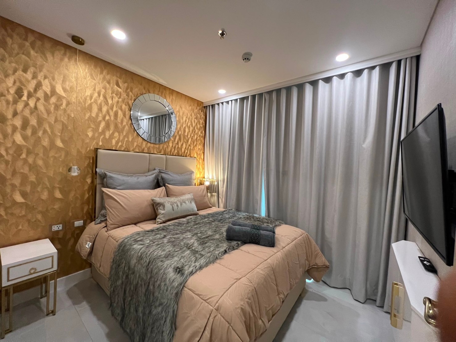 4 bedroom 5 bathroom in Thappraya soi 11 photo 24