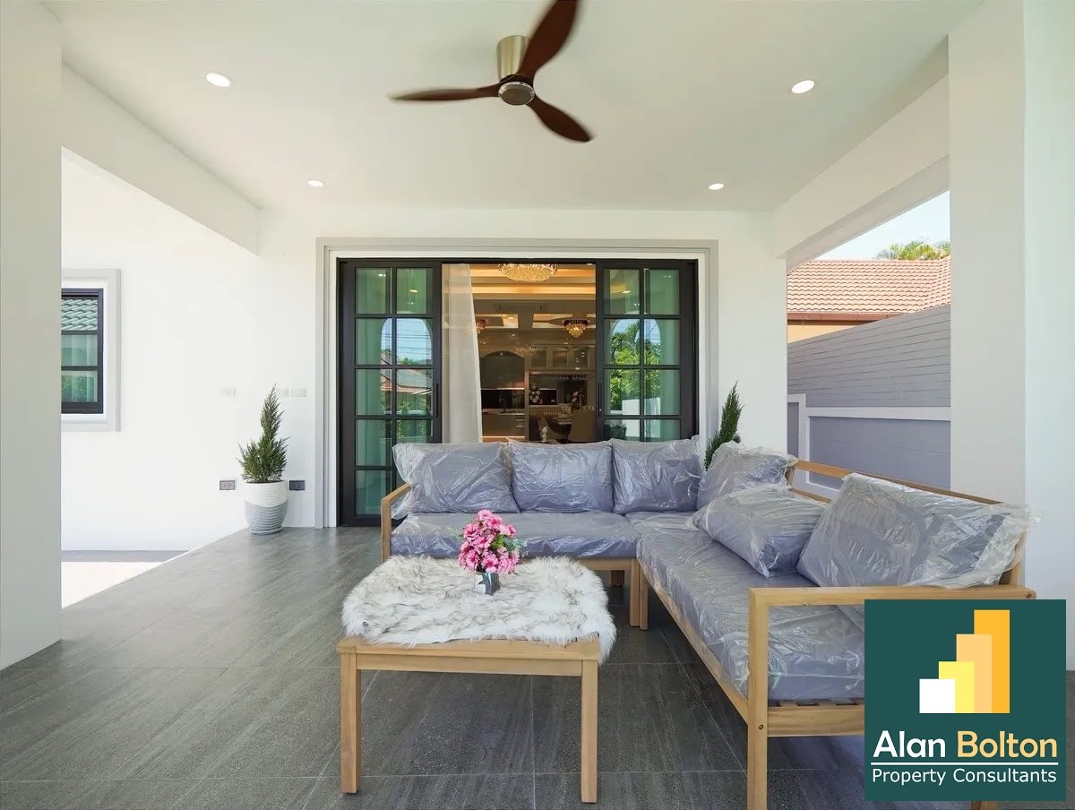 Pool villa 4 Bedrooms 4 Bathrooms in Mapprachan photo 3