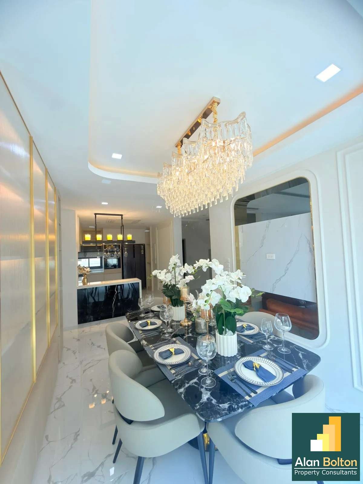 Pool Villa Newly Renovatged Brand New near Jomtien Beach 5 bedrooms 6 bathroom in Jomtien for SALE photo 11