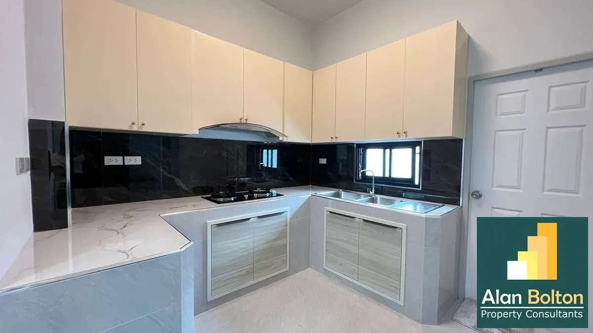 3 Bedrooms 3 Bathrooms in East Pattaya photo 19