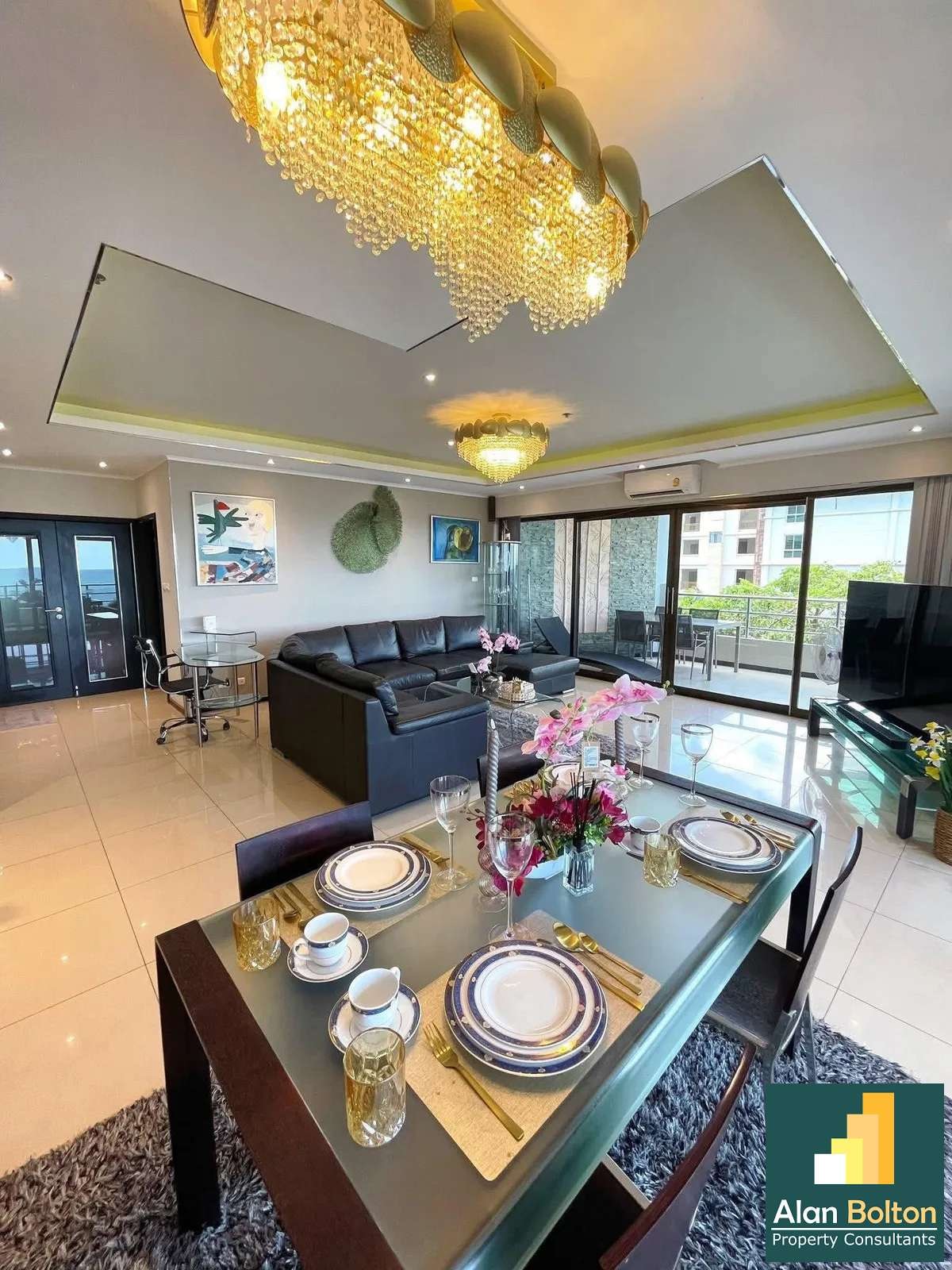Sea View large unit near the beach 2 bedrooms 2 bathrooms in View Talay 3 for RENT photo 5