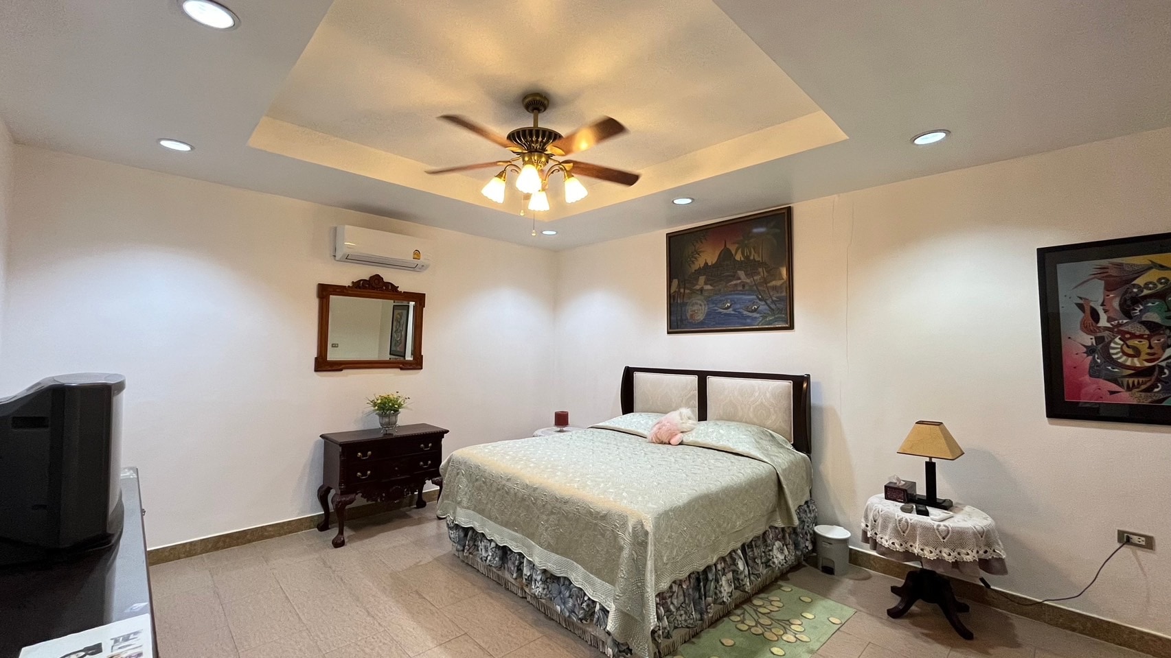 5 Bedroom 5 Bathroom house in East Pattaya photo 7