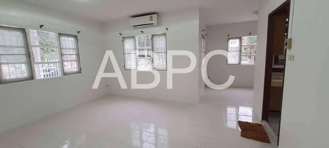3 Bed 3 Bath in East Pattaya photo 3