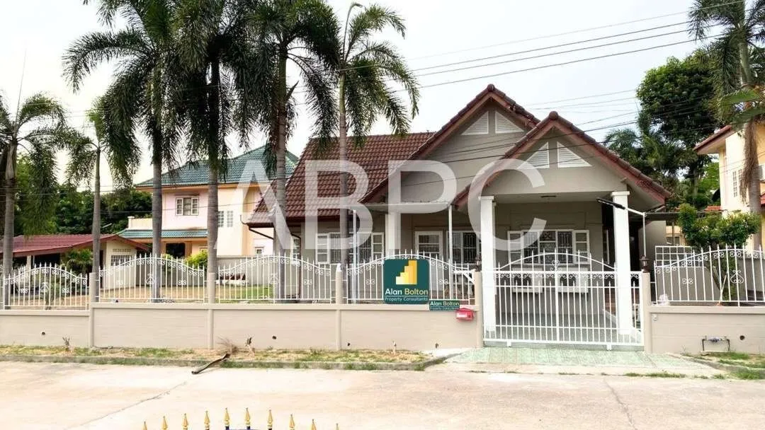 3 Bed 3 Bath in East Pattaya photo 4