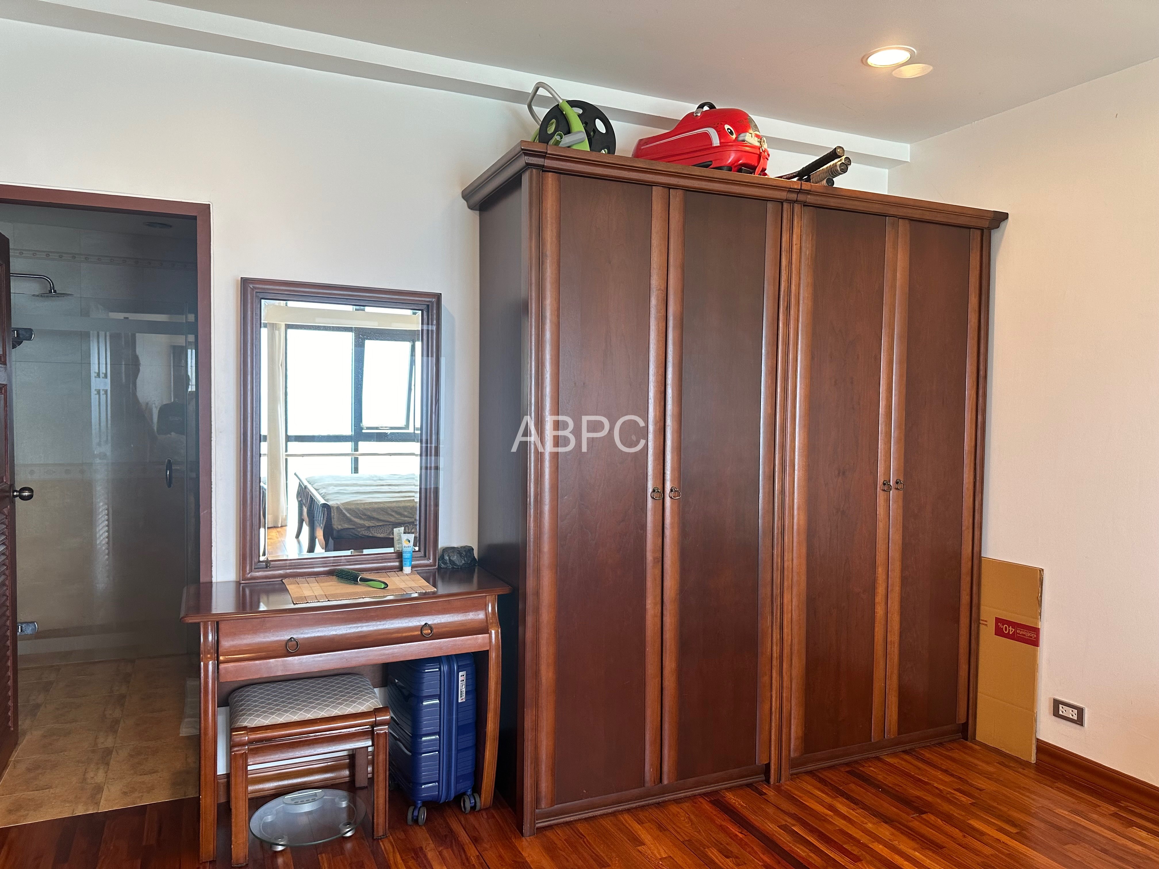 Ocean View 2 bed 2 Bath Condo In Na Jomtien photo 8