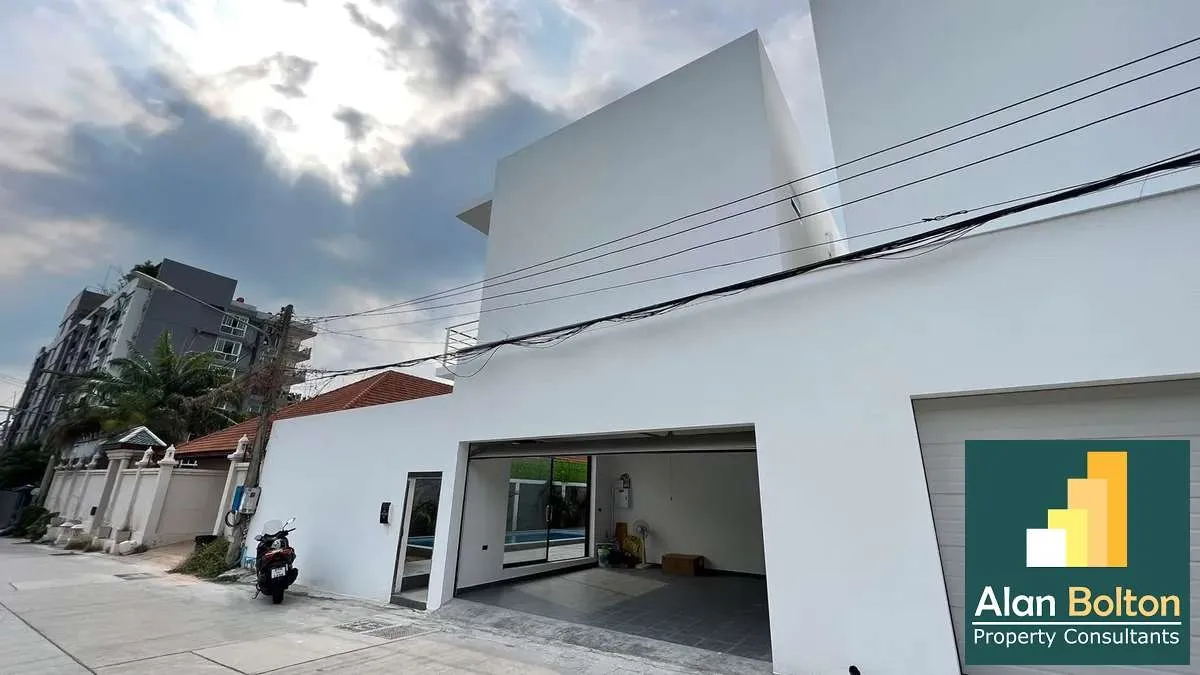Brand New Modern Luxury 6 bed 7 bath Pool Villa In Pratumnak photo 4