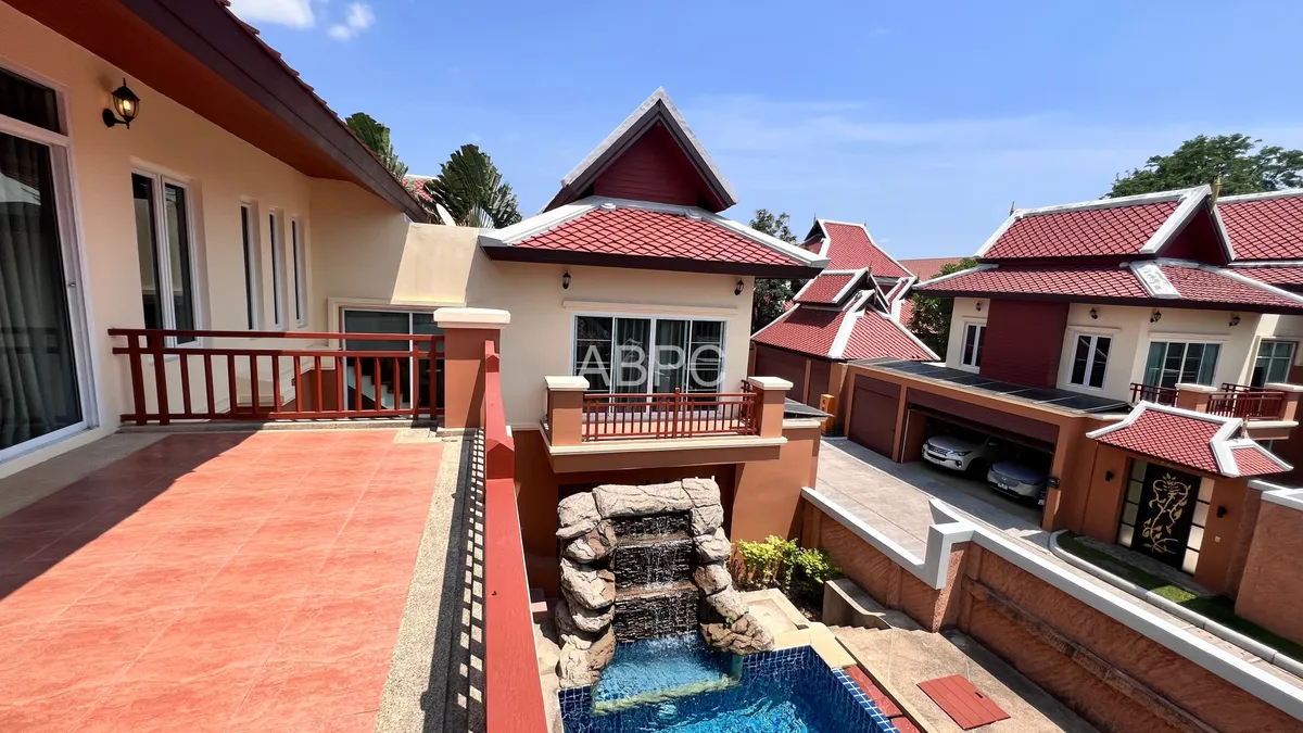 JUST IN 5 Bedroom Villa in Grand Regent photo 2