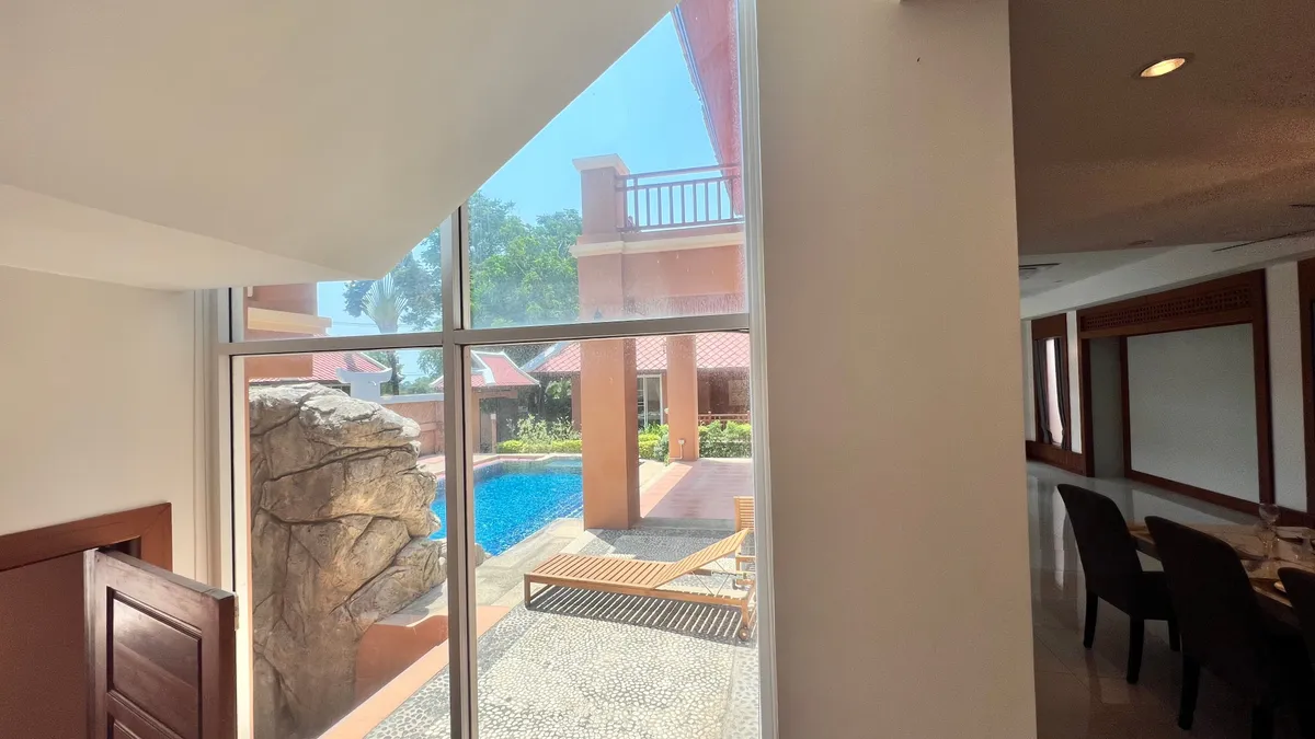 JUST IN 5 Bedroom Villa in Grand Regent photo 22