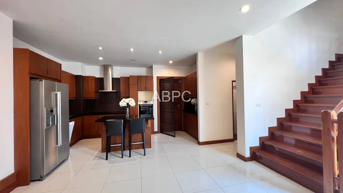 JUST IN 5 Bedroom Villa in Grand Regent photo 9