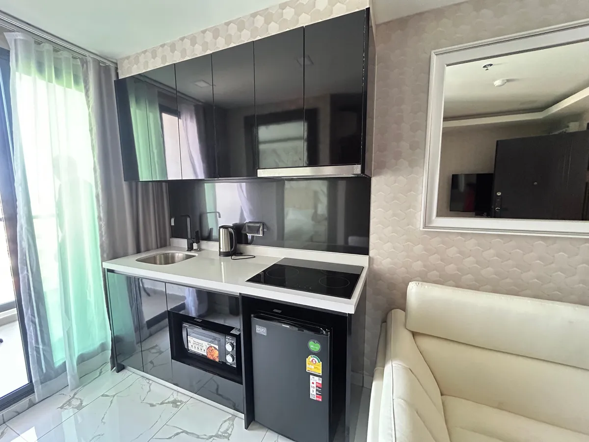 JUST IN 2 Bedroom Condo in Arcadia Millenium Tower photo 16