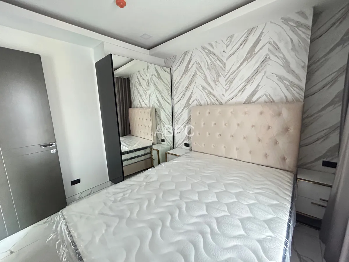 JUST IN 2 Bedroom Condo in Arcadia Millenium Tower photo 4