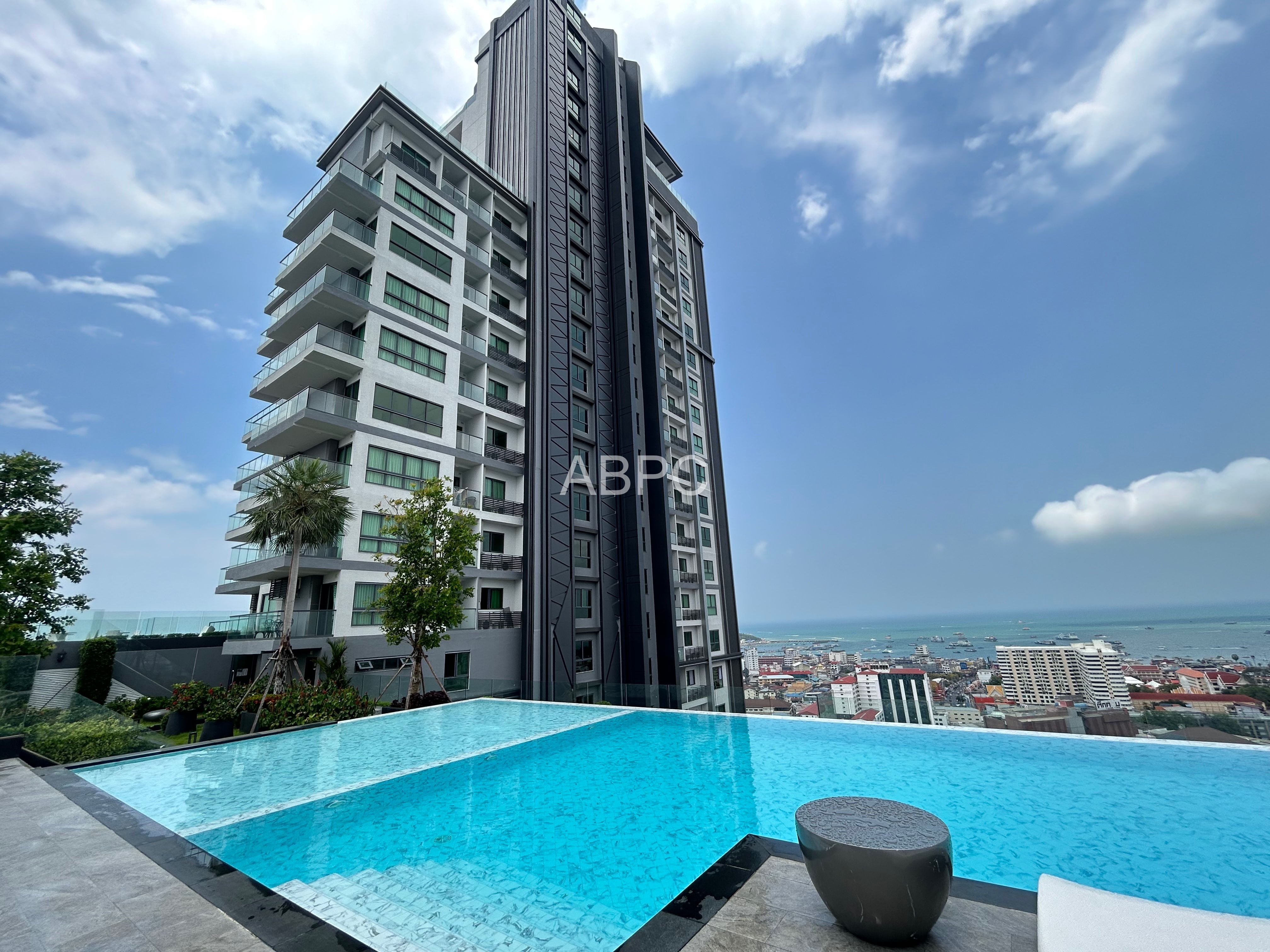 JUST IN 2 Bedroom Condo in Arcadia Millenium Tower photo 2