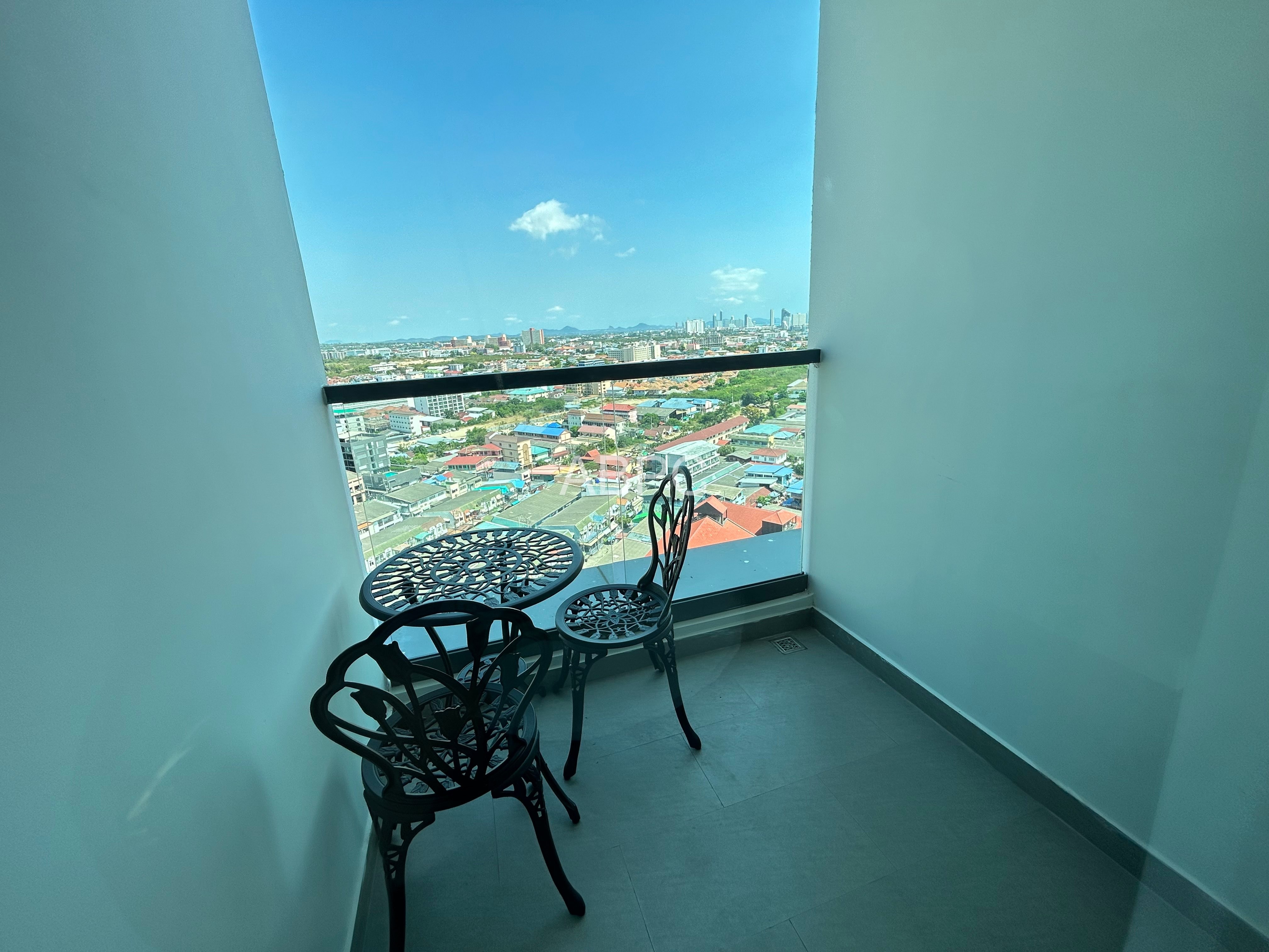 JUST IN 2 Bedroom Condo in Arcadia Millenium Tower photo 10