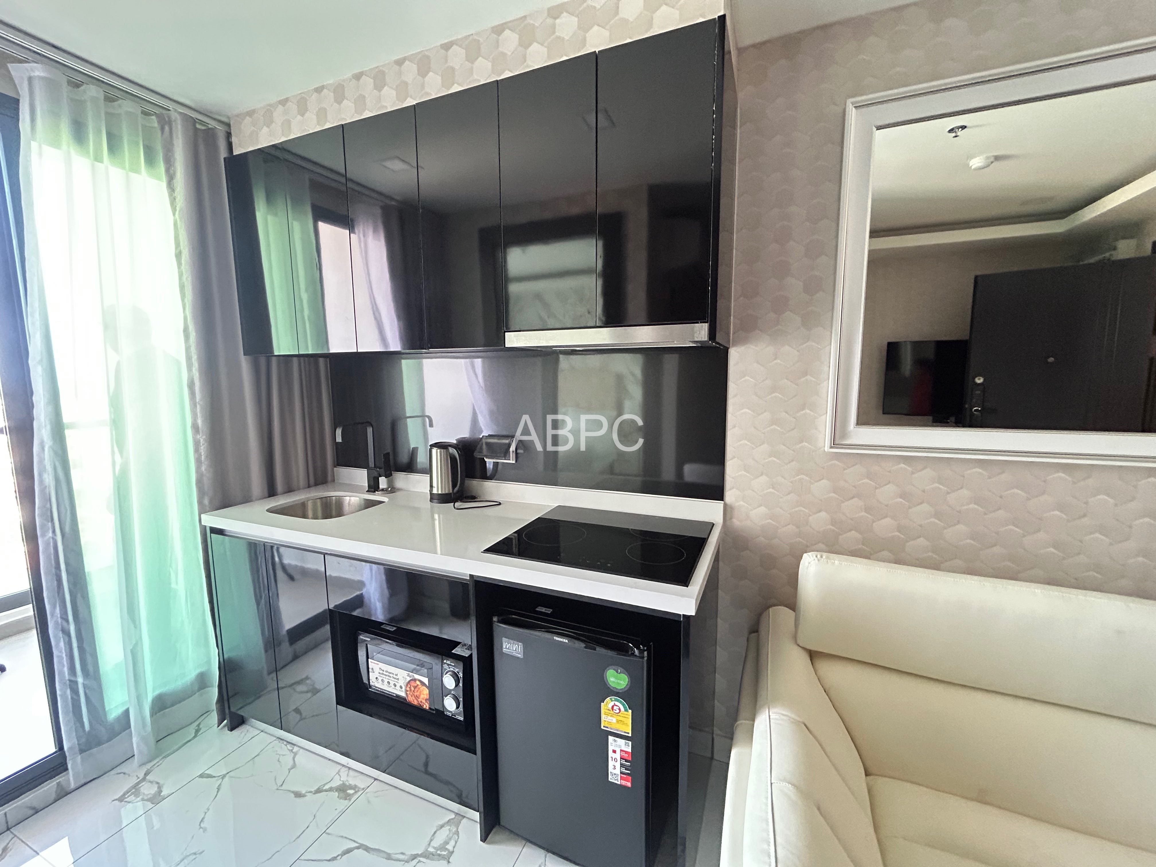 JUST IN 2 Bedroom Condo in Arcadia Millenium Tower photo 7