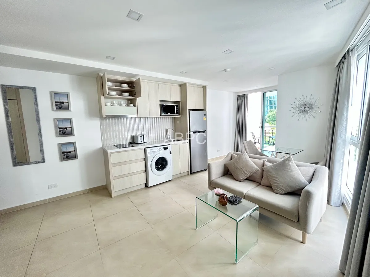 1 Bedroom Condo in City Garden Olympus