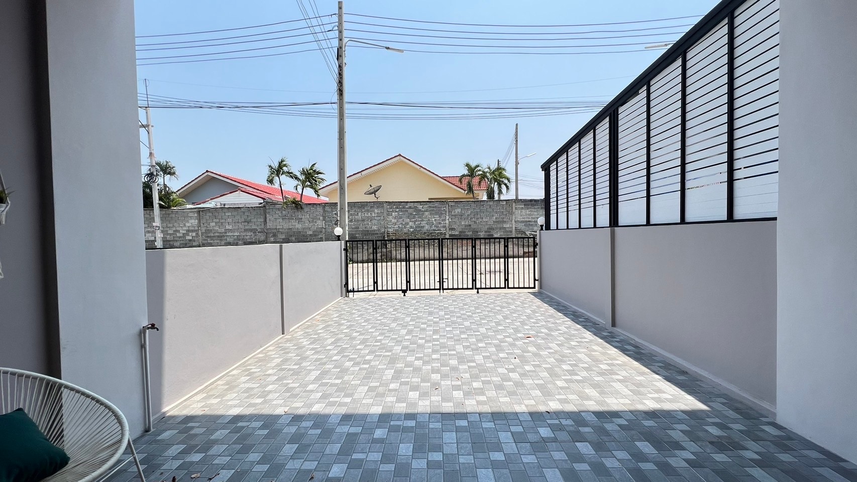 3 Bedroom 2 Bathroom in East Pattaya photo 15