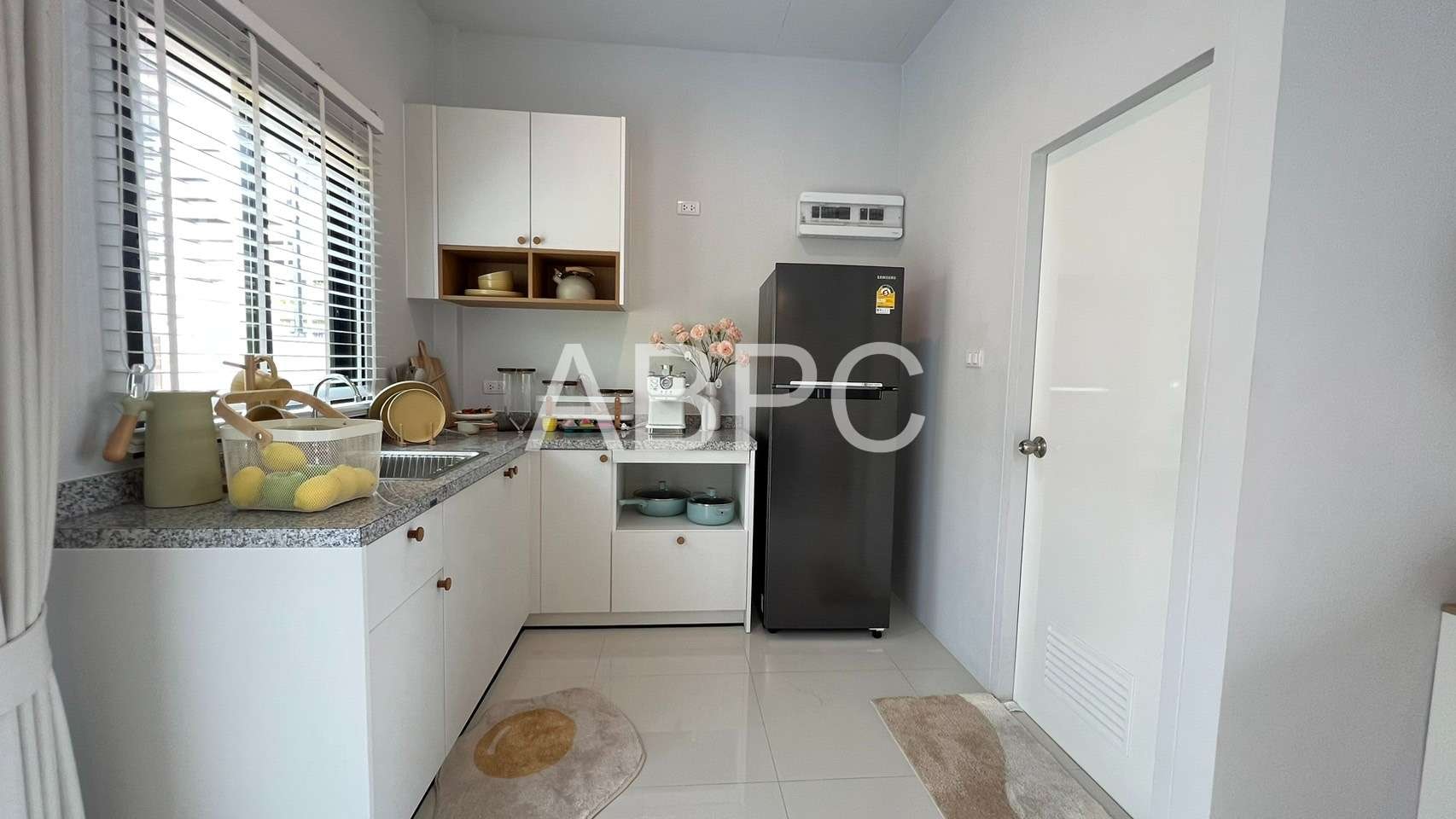 3 Bedroom 2 Bathroom in East Pattaya photo 10