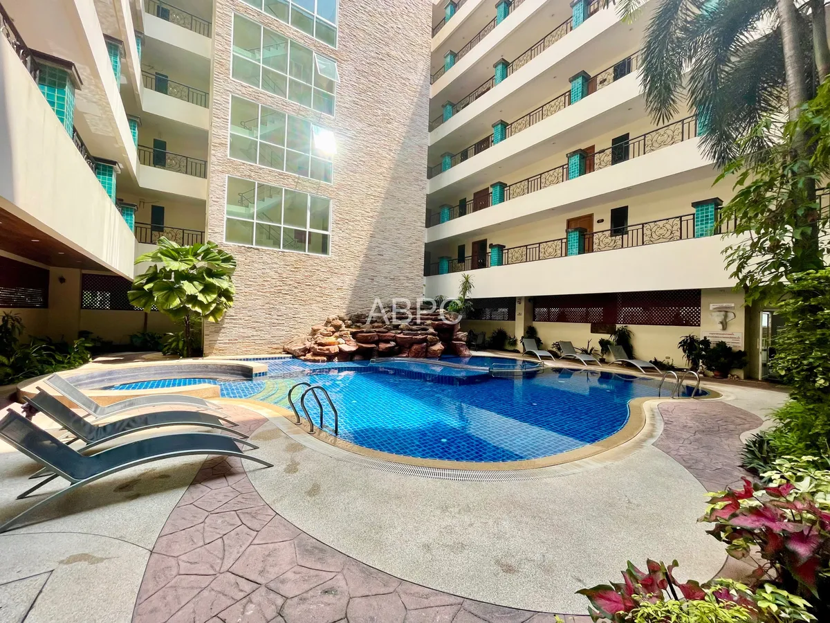 JUST IN 1 Bedroom Condo Condo in Nova Atrium photo 2