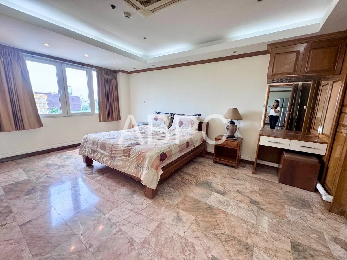 JUST IN 1 Bedroom Condo Condo in Nova Atrium photo 5