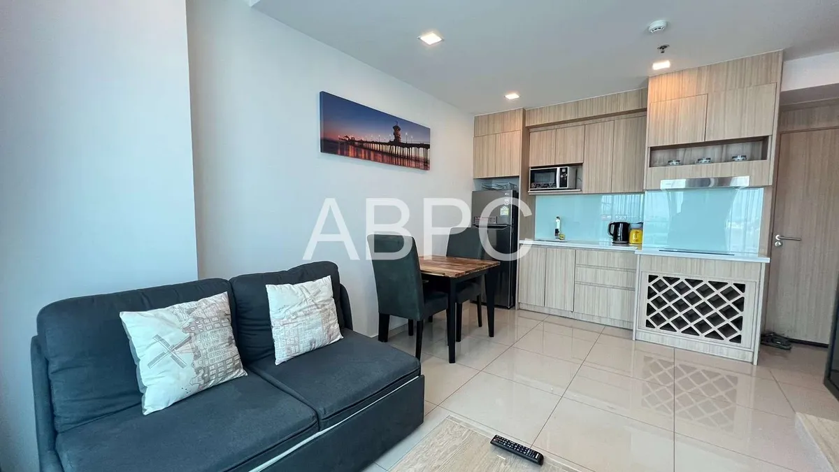 City View 1 Bed 1 Bath Condo In Central Pattaya