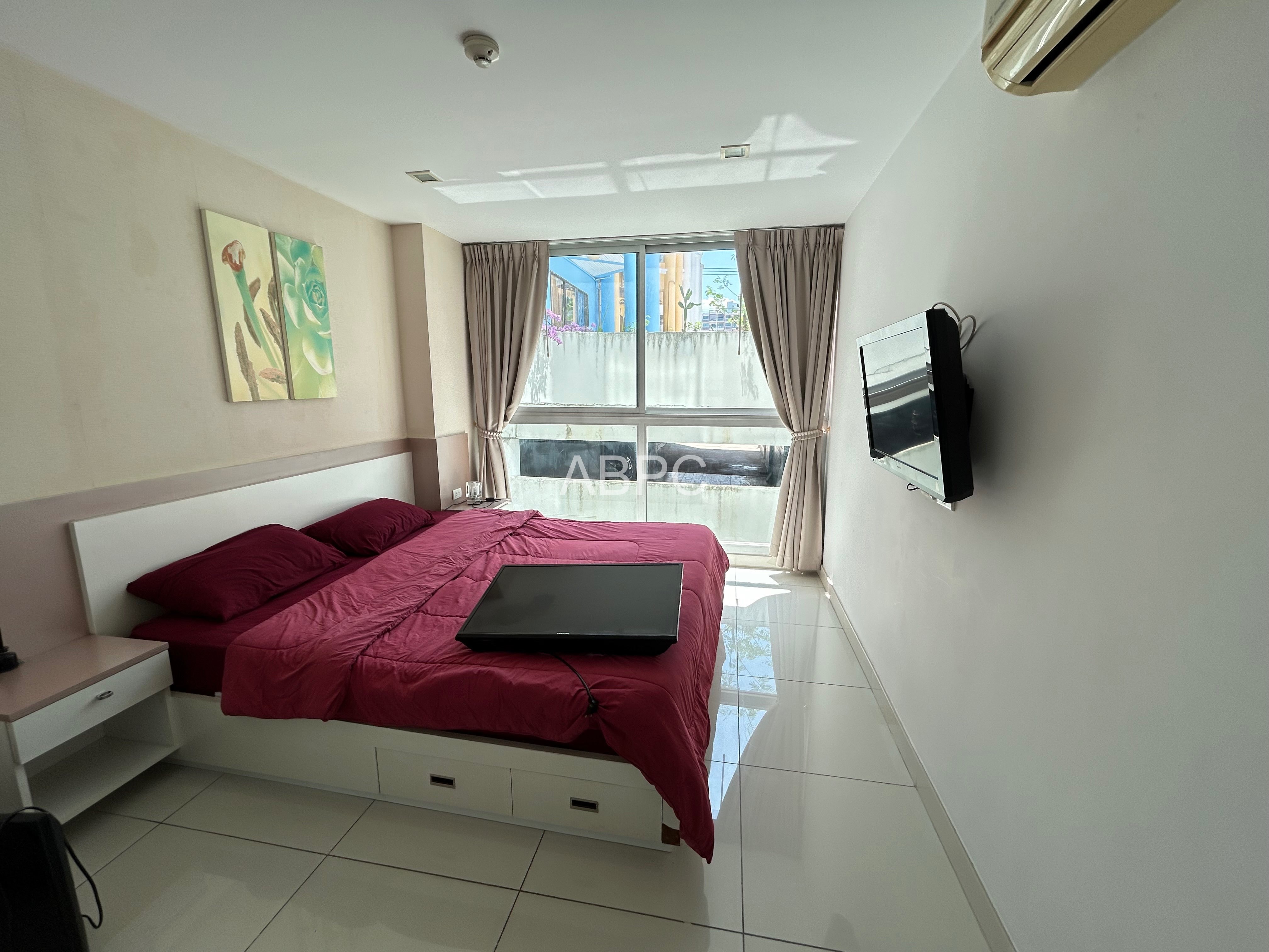 1 Bed 1 Bath Condo In Pratumnak photo 13