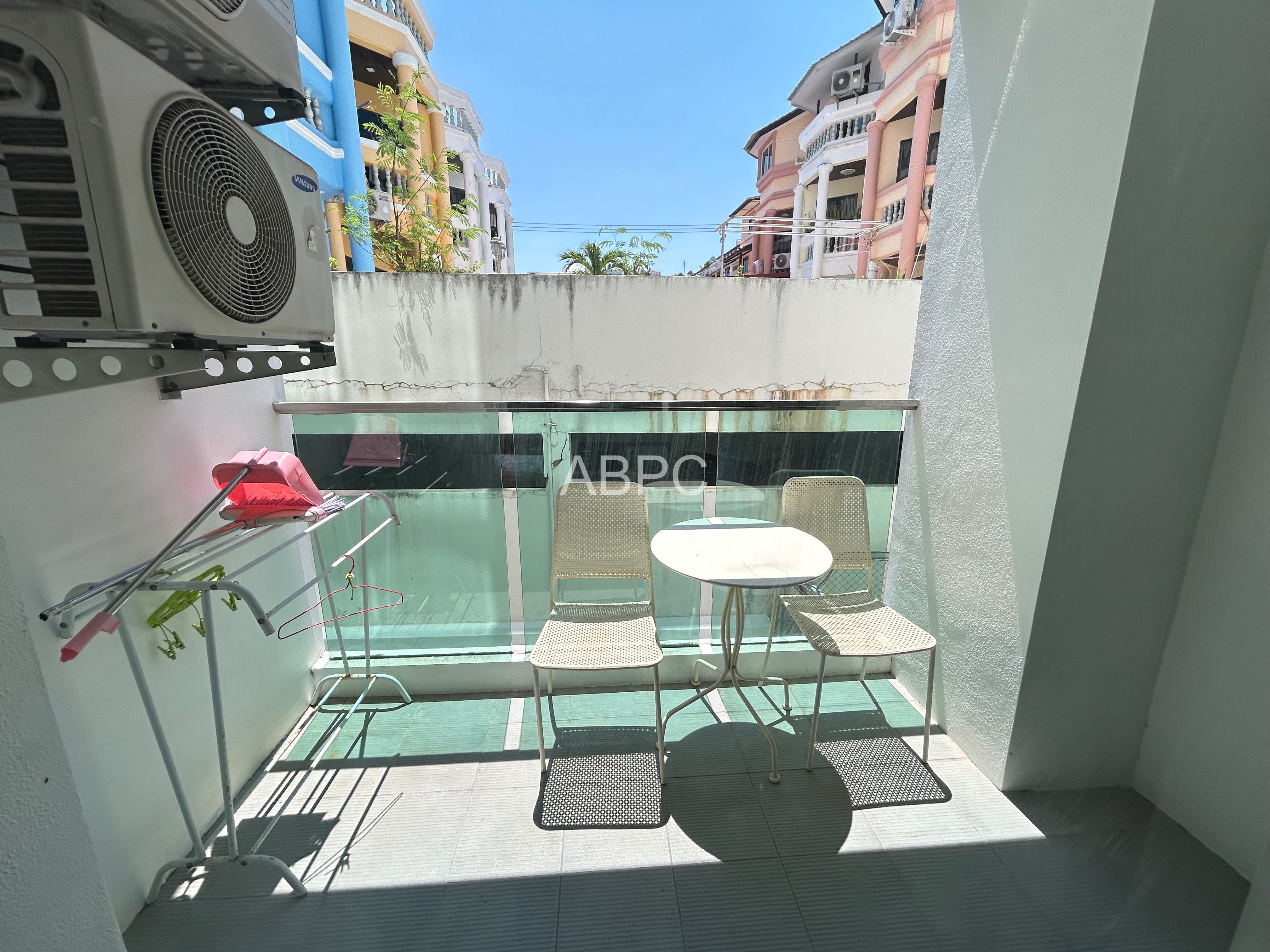 1 Bed 1 Bath Condo In Pratumnak photo 9
