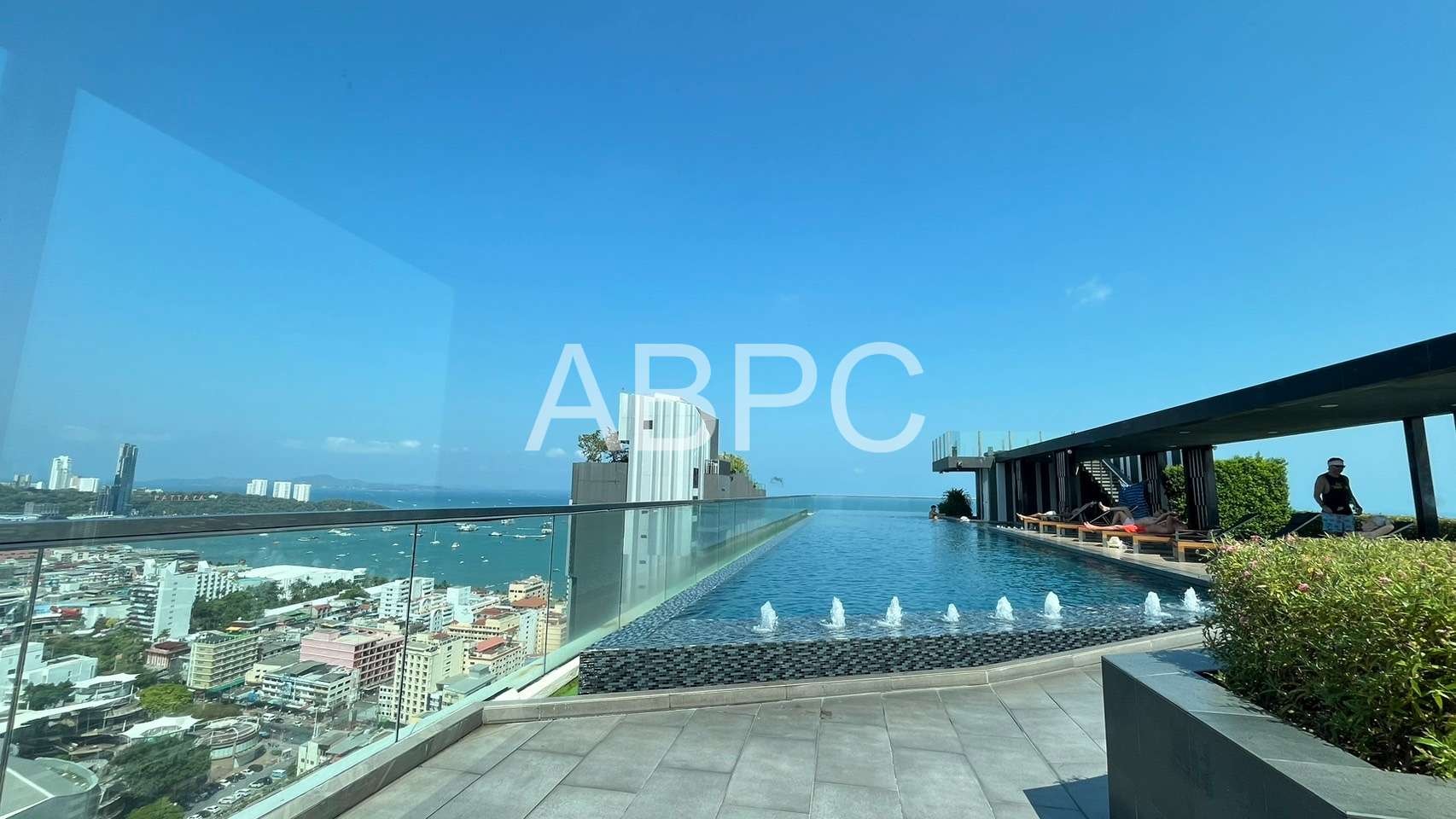 1 Bed Ocean View The Base Central Pattaya photo 9